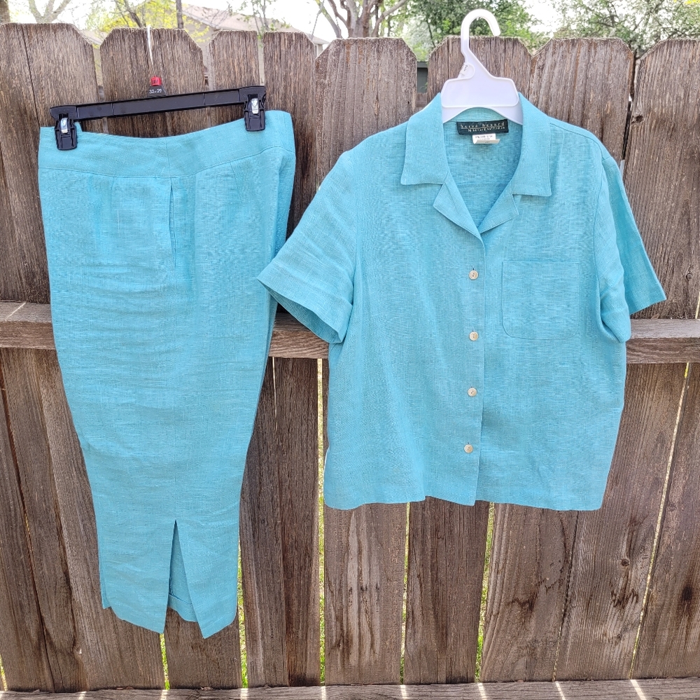Harve Benard pant suit